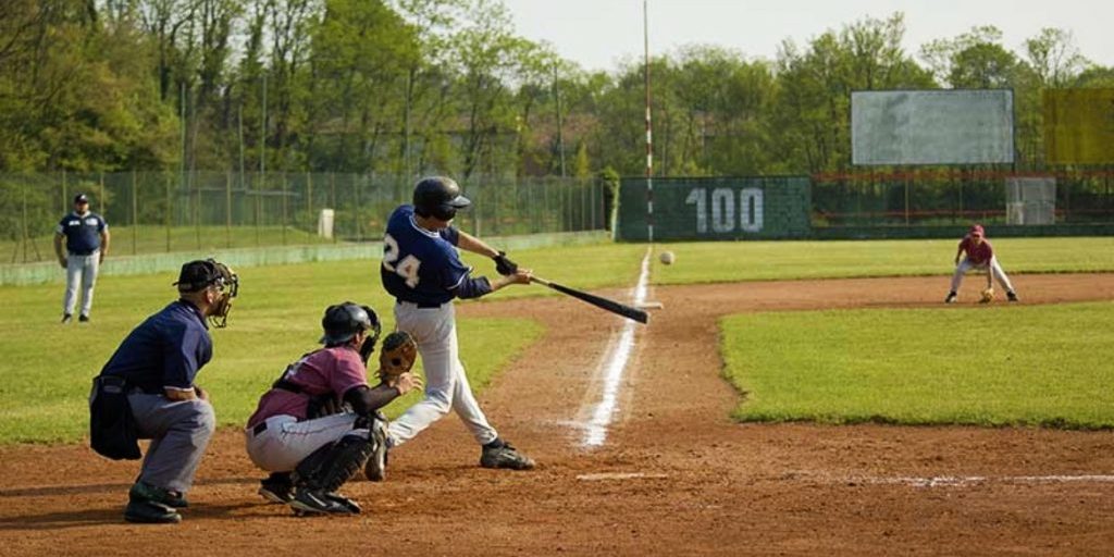 Sports Baseball Players Playing Bat